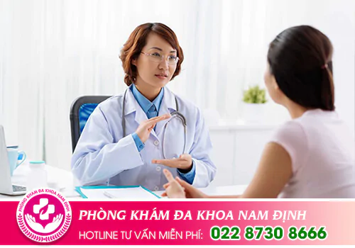 Ra khí hư huyết trắng có màu vàng do đâu?