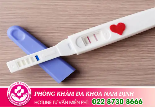 Que thử thai 2 vạch đậm